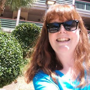 Meet your Posher, Debbie